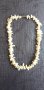 Колие от естествен бял корал, снимка 1 - Колиета, медальони, синджири - 38030154