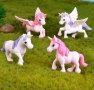 Красива малка фигурка Еднорог Unicorn пластмасова играчка и топер украса за торта декор, снимка 2