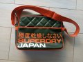 Оранжева зелена чанта с дълга дръжка и акцент от Superdry super dry JPN, снимка 1 - Чанти - 40815832