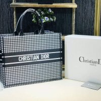 Чанта Christian Dior код 24, снимка 1 - Чанти - 33609739