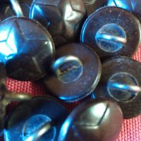 Военни копчета бакелит 23 бр.50-те г., снимка 3 - Антикварни и старинни предмети - 28123132