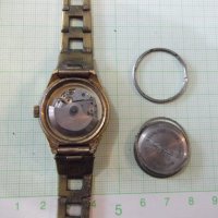 Часовник "CORNAVIN" ръчен дамски автомат с верижка работещ, снимка 5 - Дамски - 28363600