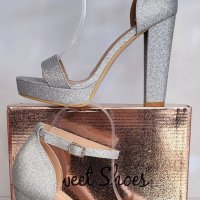 Официални дамски обувки на висок квадратен ток с платформа в сребрист цвят, снимка 1 - Дамски обувки на ток - 40120471