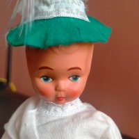 Колекционерска кукла Sweetheart Knoch August KG West Germany 16 см, снимка 13 - Колекции - 44071895