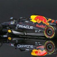 Red Bull RB18 Формула 1 Макс Верстапен Ред Бул Max Verstappen Formula 1, снимка 3 - Колекции - 40087350