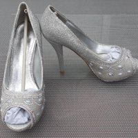 Сребърни обувки с перли и камъни-номер38, снимка 3 - Дамски елегантни обувки - 27156887
