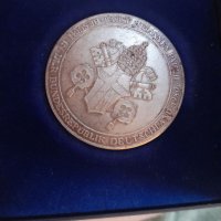 Сребърна монета от 1980 на папа Йоханес Паул 2, снимка 2 - Нумизматика и бонистика - 33342134