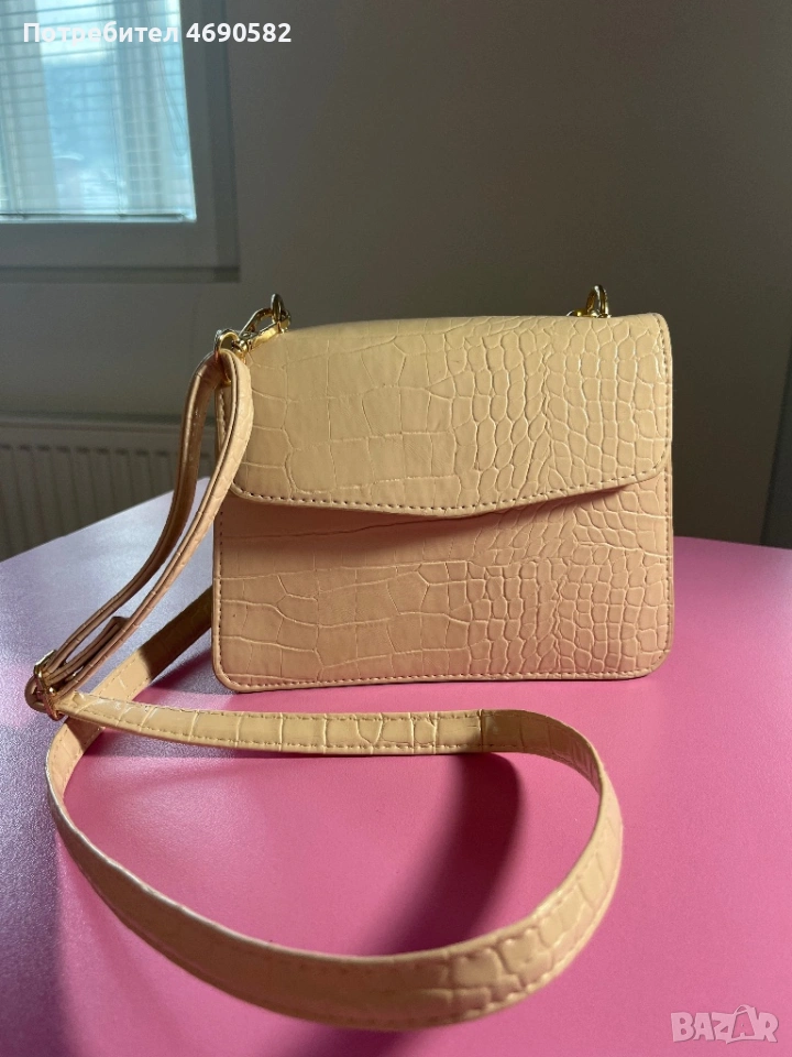Бежова чанта от еко кожа, снимка 1
