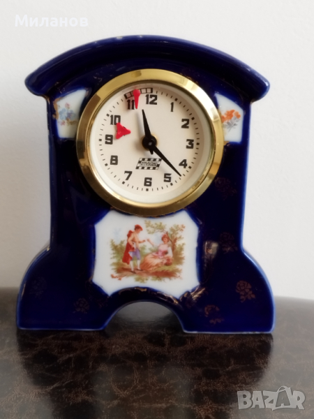 Стар порцеланов анимиран настолен часовник, снимка 1