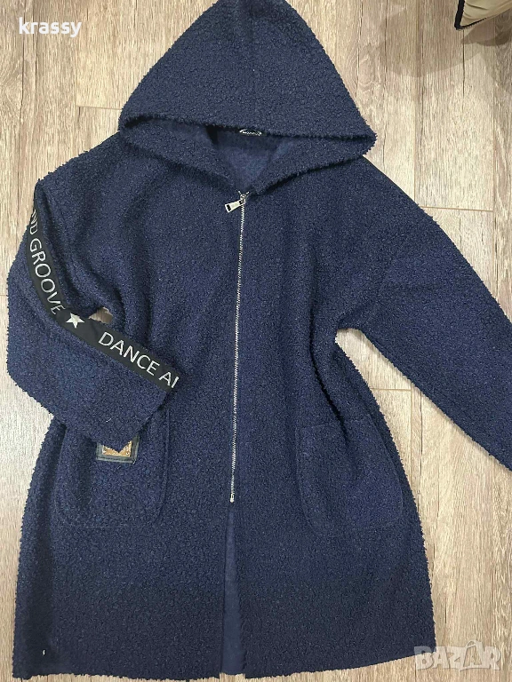 Голямо тънко дамско палто от букле с качулка (размер 3ХЛ), снимка 1