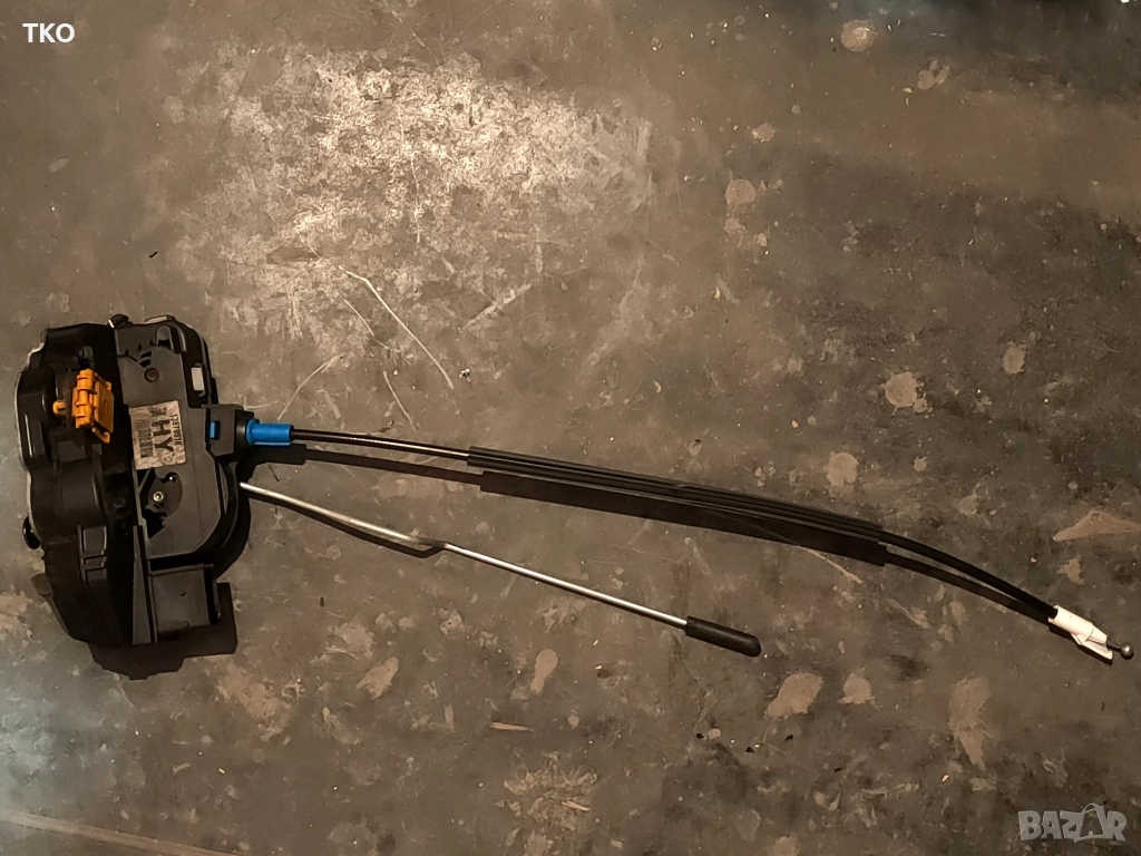 Предна лява брава за OPEL Astra J, Insignia, снимка 1