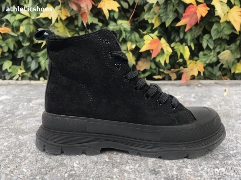 Дамски кецове от еко велур с топъл хастар в черно -2112, снимка 1