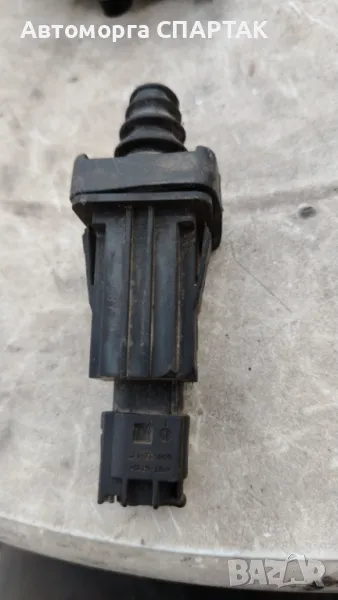 Превключвател на предния капак за аларма за кражба Land Rover Freelander AMR5633, снимка 1