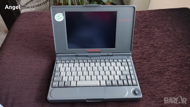 Продавам лаптоп 486 за колекционери, снимка 1