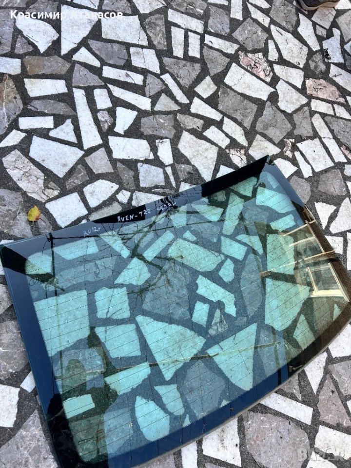 Задно стъкло за Тойота Авенсис T27 седан. 2009-2015г., снимка 1