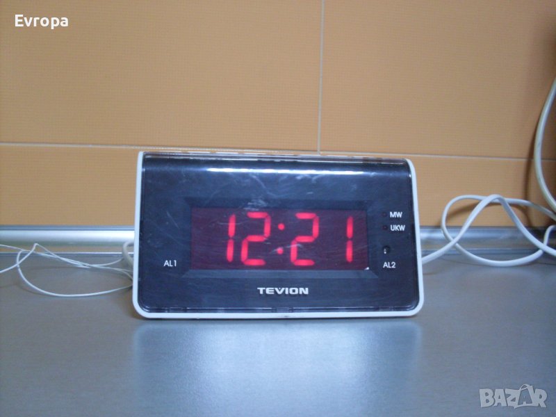 Радио часовник с големи цифри., снимка 1