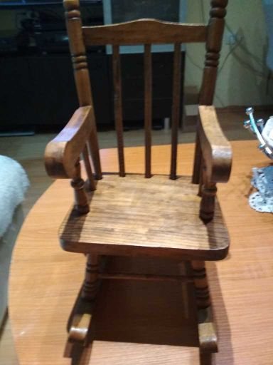 Люлеещ се стол в Дивани и мека мебел в гр. Плевен - ID28392732 — Bazar.bg
