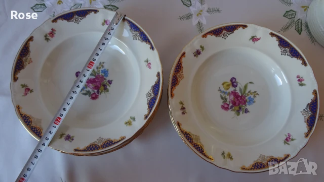Осем чинии дълбоки за основно crown bavaria china, цветя, злато и кобалт., снимка 3 - Чинии - 51347700