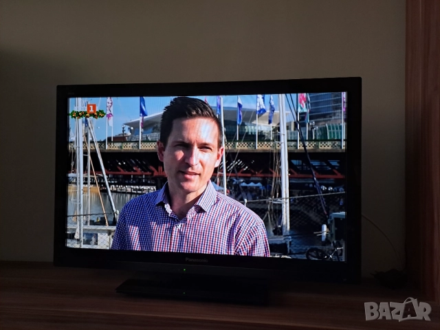 LED телевизор Panasonic 32" FULL HD, снимка 3 - Телевизори - 52926638