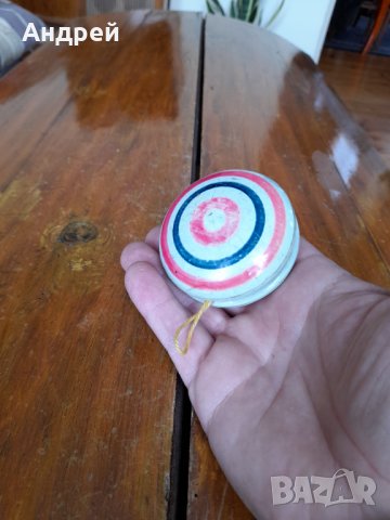 Стара играчка Йо-Йо, снимка 2 - Антикварни и старинни предмети - 32534882