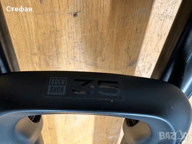 Амортисьорна вилка  RockShox Rock Shox 35 RS - Чисто НОВА, снимка 3 - Части за велосипеди - 50414605