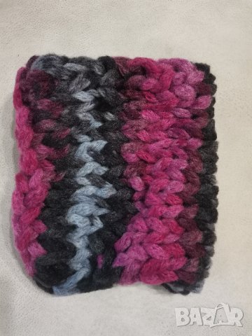 Ръчно Плетен Шал - Яка - Розово-черен, снимка 2 - Шалове - 43356569