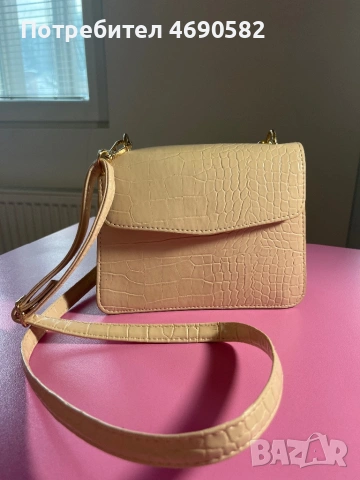 Бежова чанта от еко кожа