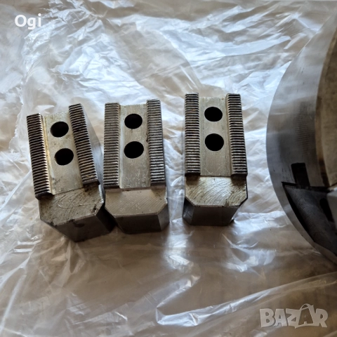 Клинозатегателен патронник 250мм , снимка 3 - Стругове - 52220606