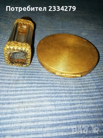 Стари пудриера и огледало. Арт прибори четка с лопатка. , снимка 14 - Антикварни и старинни предмети - 48275251