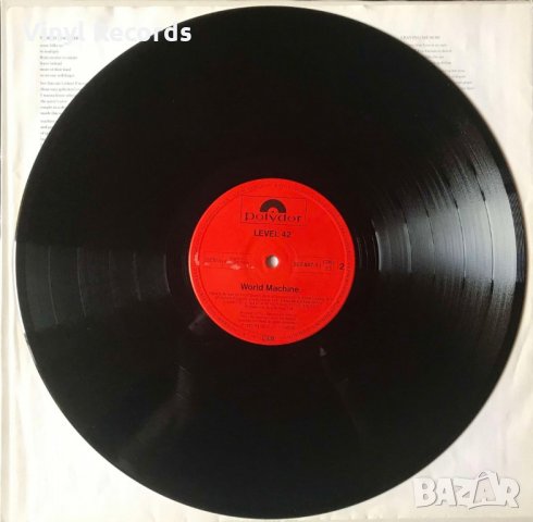 Грамофонна плоча Level 42 ‎– World Machine, снимка 4 - Грамофонни плочи - 28986395