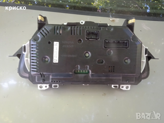 тойота аурис, снимка 2 - Части - 51646737