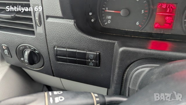 Фолксваген Крафтър 2.0 TDI 6 места, снимка 12 - Бусове и автобуси - 52076921