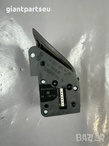 Бутони Волан за Мерцедес Mercedes-benz W203 A2038211179, снимка 3 - Части - 49400523