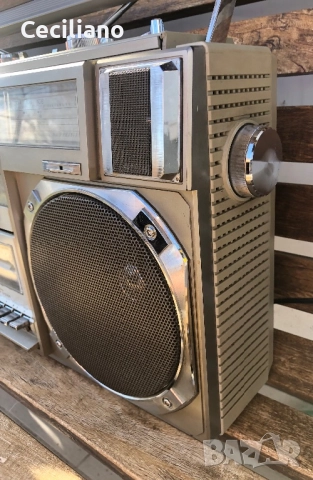 Crown CSC-950L – Красив радиокасетофон от Япония!, снимка 9 - Радиокасетофони, транзистори - 52690160