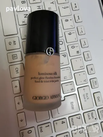 Най добрия Фон дьо тен  Armani, снимка 3 - Декоративна козметика - 48420792