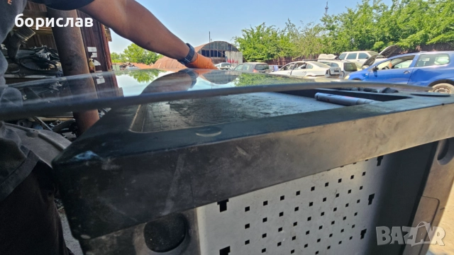 Задно дясно стъкло за audi Q7 , снимка 3 - Части - 51705333