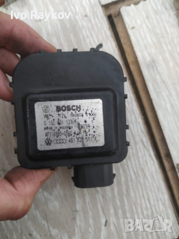 Моторче клапи клапа парно за Ауди А6 , A4 , 4B1820511A