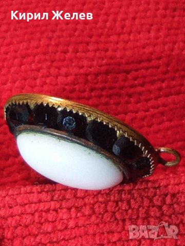 РЕТРО БРОНЗ МЕДАЛЬОН с ГРАНАТИ и БЯЛ КАМЪК АРТ ДЕКО ПЕРИОД 10023, снимка 4 - Антикварни и старинни предмети - 29572522