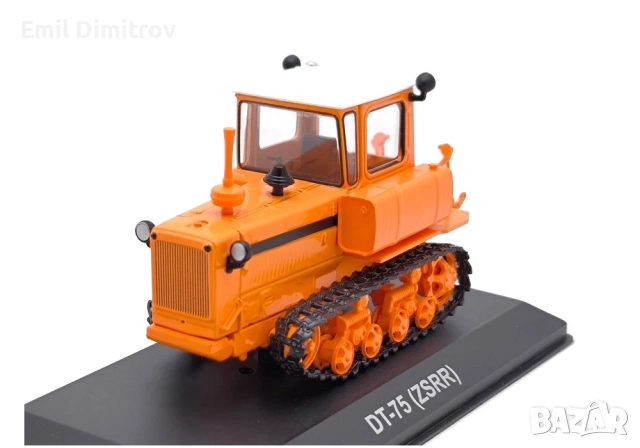 Моделче на трактор ДТ-75 в мащаб 1:43