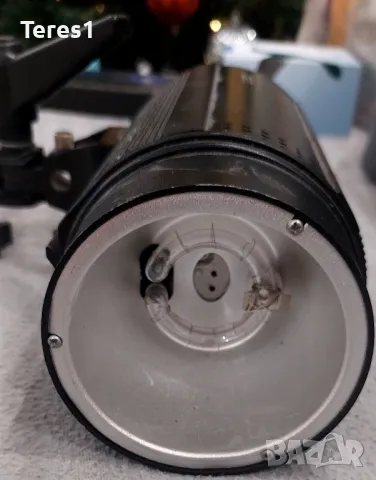 Светкавица DGS150, снимка 2 - Светкавици, студийно осветление - 48483968