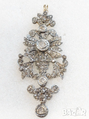 Стар медальон(висулка) с множество инкрустирани диаманти-материал злато 14к и сребро 925, снимка 2 - Колиета, медальони, синджири - 53357252