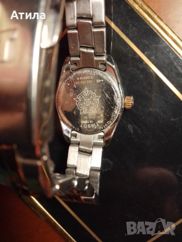 часовник Tissot , снимка 7 - Дамски - 51475226