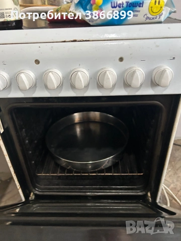 Готварска печка Indesit, снимка 3 - Печки, фурни - 53420465