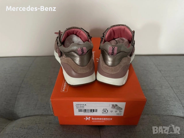 Детски обувки за момиче Biomecanics 30 номер стелка 19,5 см , снимка 6 - Детски маратонки - 52314291