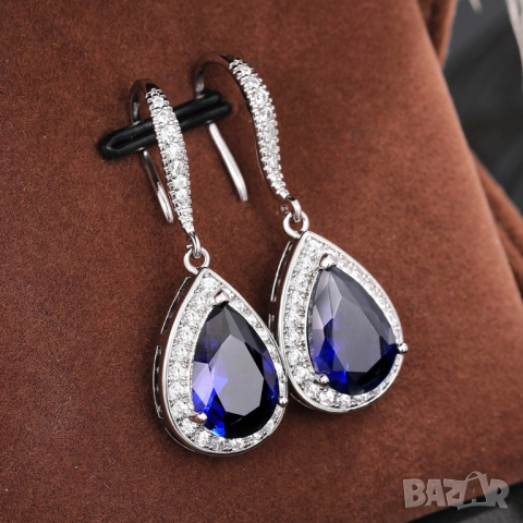 Нежни обеци със сини сапфири, снимка 2 - Обеци - 44905848