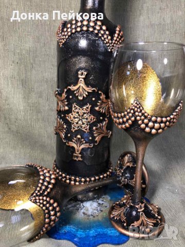 Ръчно изработен сервиз от бутилка и 2 чаши в злато, снимка 3 - Декорация за дома - 38106177