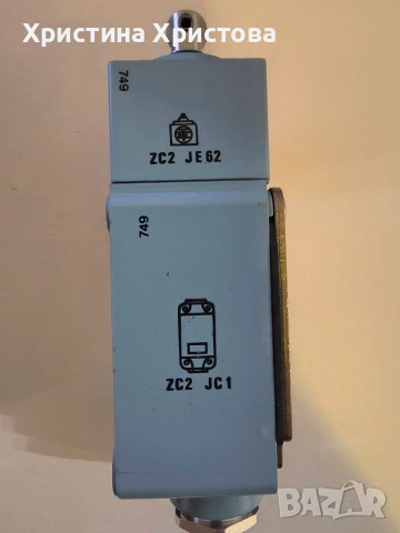 Краен изключвател Телемеханик Telemechanique XC2-JC, снимка 9 - Други машини и части - 50253470