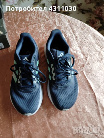 Нови маратонки adidas 41 1/3, снимка 2 - Маратонки - 53354762
