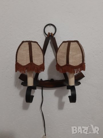 Стара декоративна лампа ковано желязо и дърво, снимка 4 - Лампи за стена - 39133431