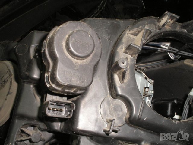 Десен фар ксенон Ситроен Ц4 , снимка 17 - Части - 27765517